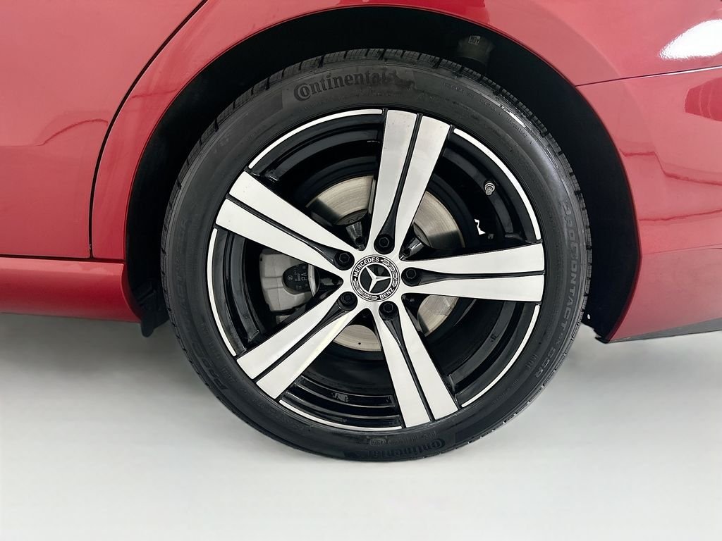 Used 2026 MANUFAKTUR Patagonia Red Metallic Mercedes-Benz C 300 image 30
