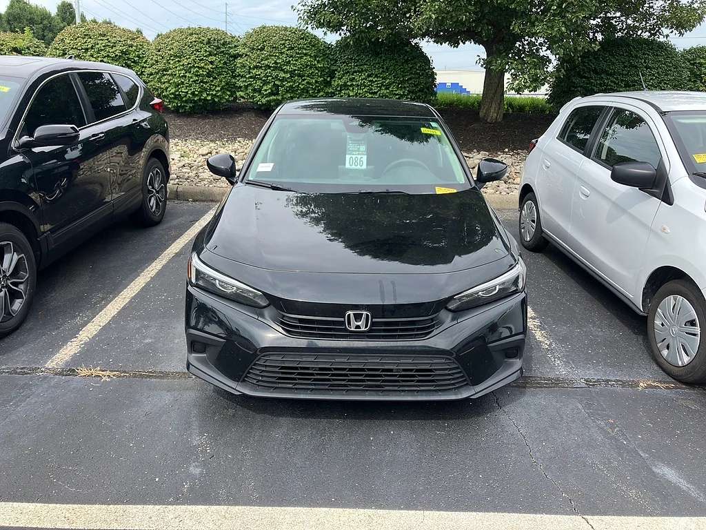Used 2024 Crystal Black Pearl Honda LX image 4
