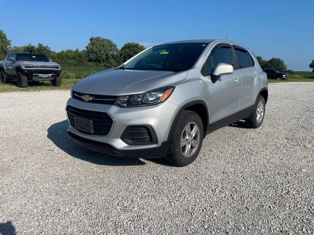 Used 2021 Chevrolet Trax LS with VIN KL7CJNSB0MB302336 for sale in Brazil, IN