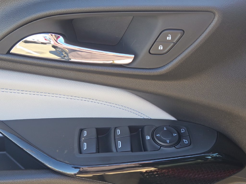 2026 Chevrolet Trax LT - Photo 9