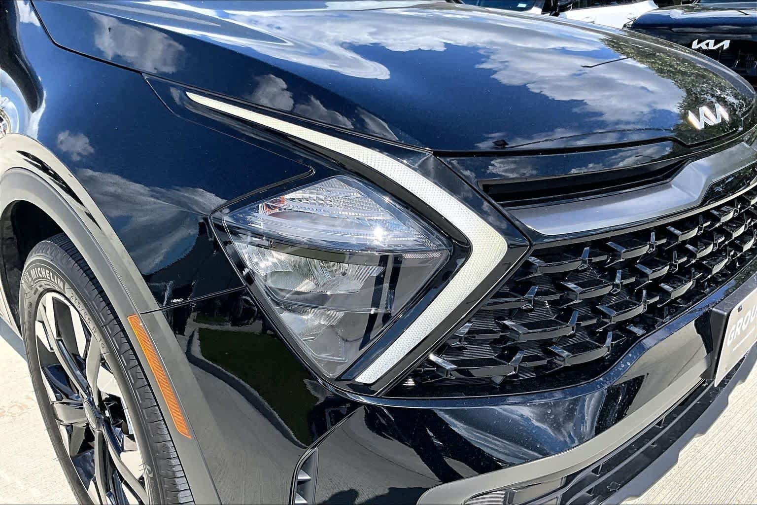 Used 2023 Ebony Black Kia X-Line image 27