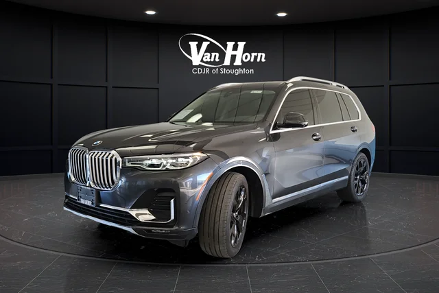 Used 2022 Dark Graphite BMW xDrive40i image 3