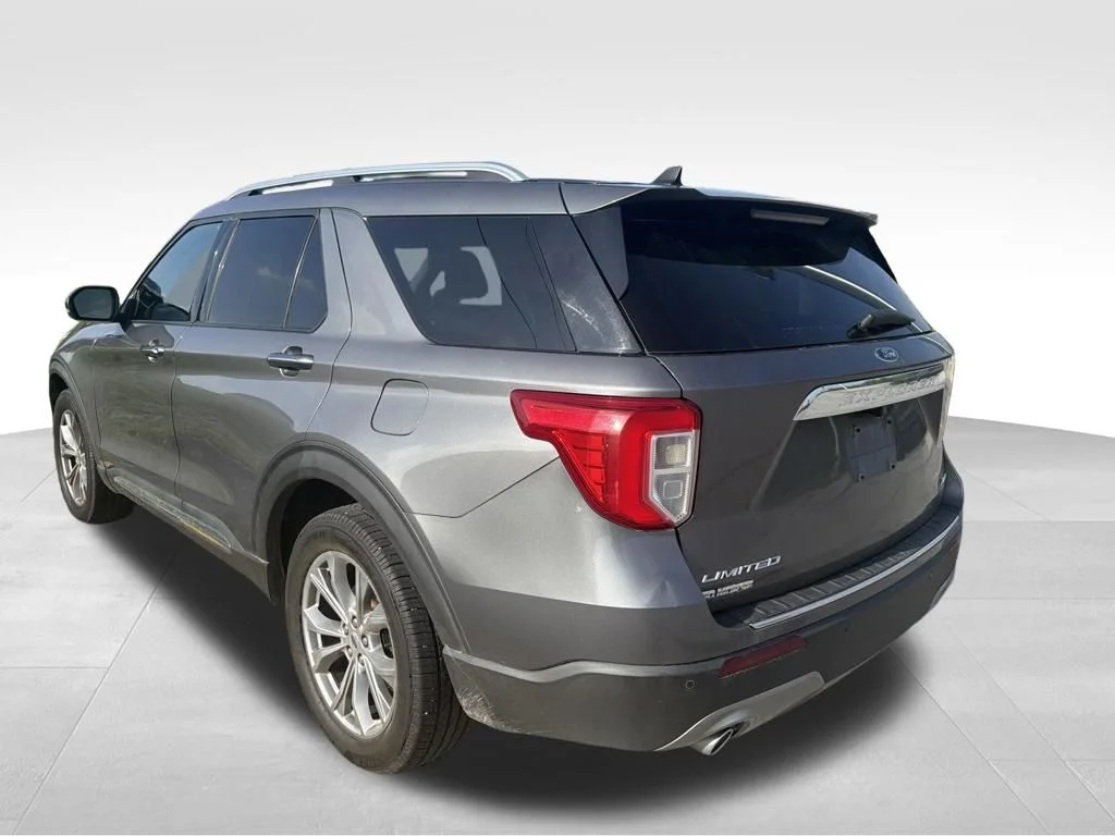 Used 2021 Gray Ford Limited image 27