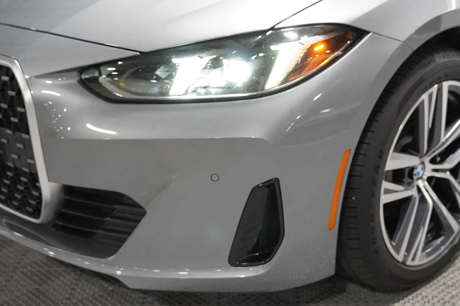 Certified Used 2025 Skyscraper Grey Metallic BMW 430i xDrive image 7