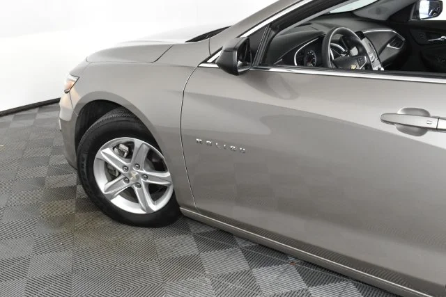 Used 2022 Gray Chevrolet LS image 10