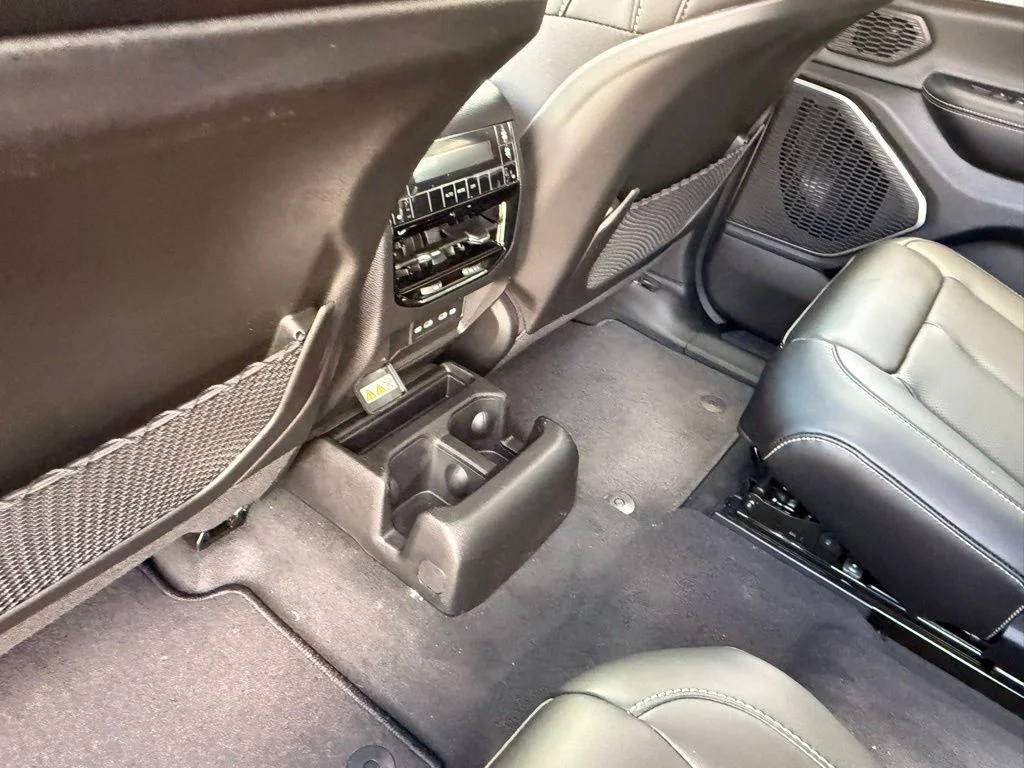 New 2026 Baltic Gray Metallic Clear-Coat Exterior Paint Jeep Limited image 27