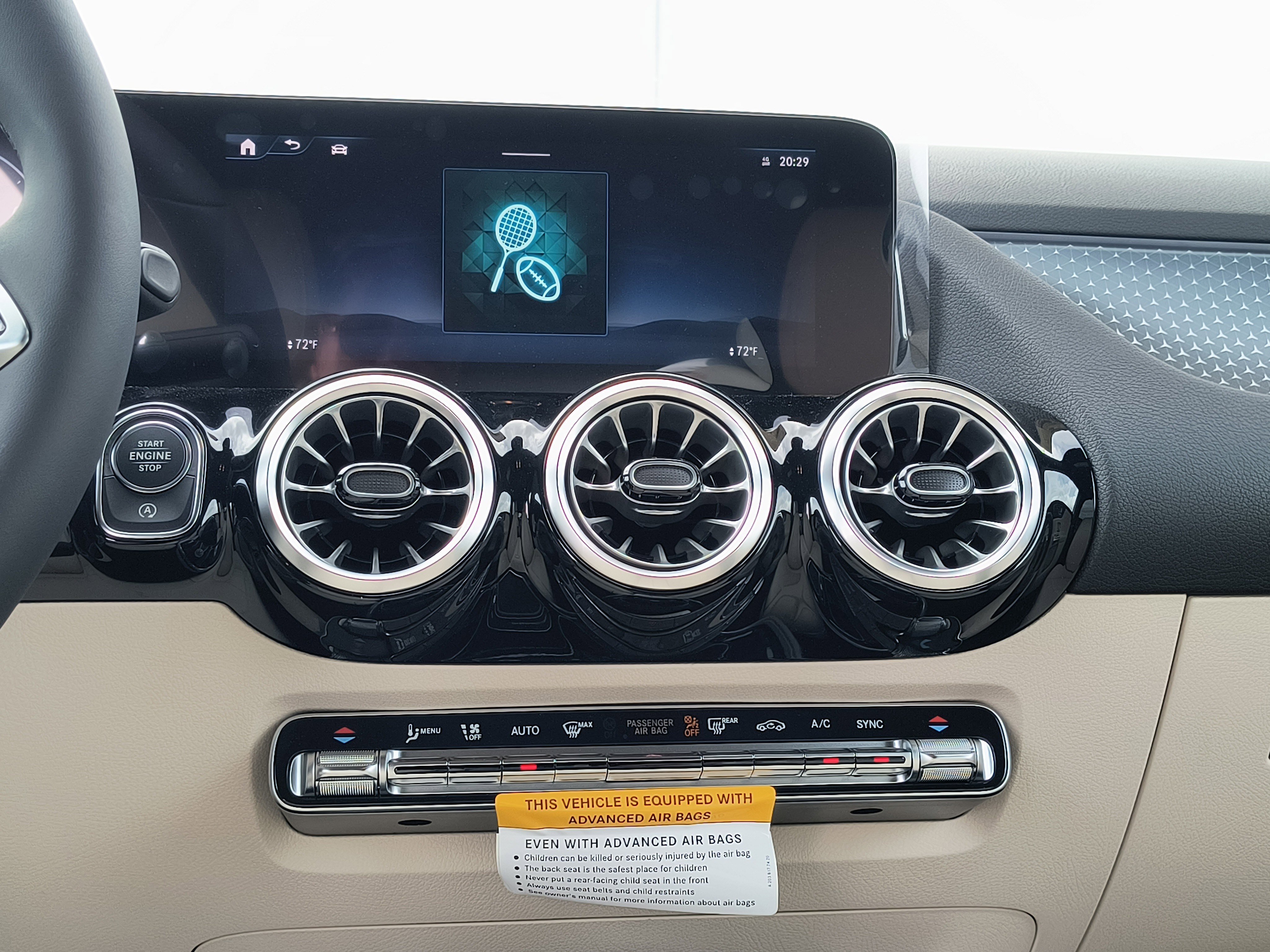 New 2026 Polar White Mercedes-Benz GLA 250 image 23