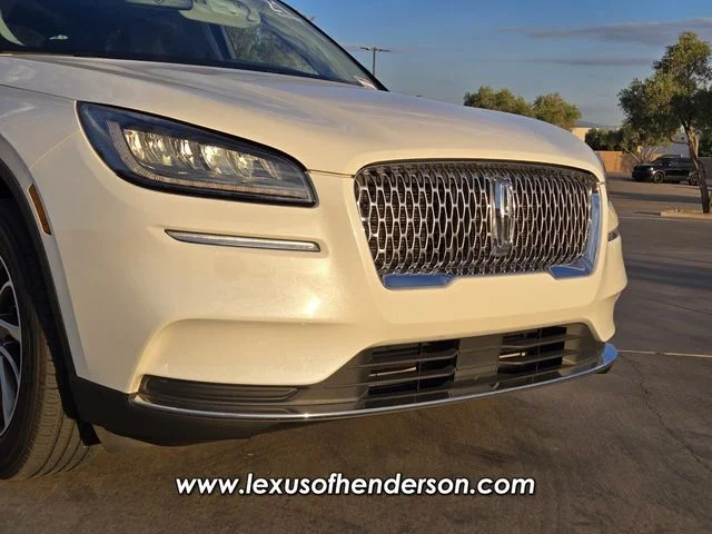 Used 2021 White Lincoln Standard image 8