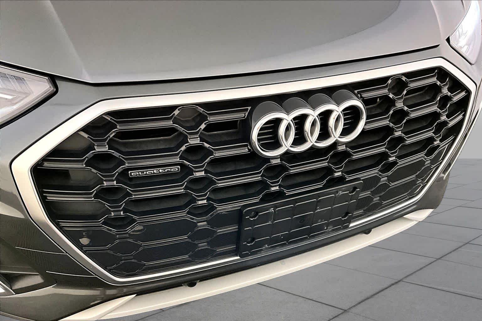 Used 2022 Daytona Gray Pearl Effect Audi S line Premium image 32