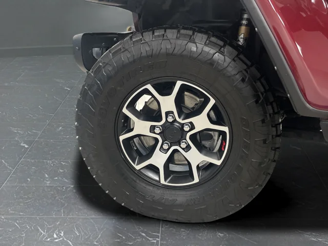 Used 2021 Snazzberry Pearlcoat Jeep Unlimited Rubicon 392 image 38