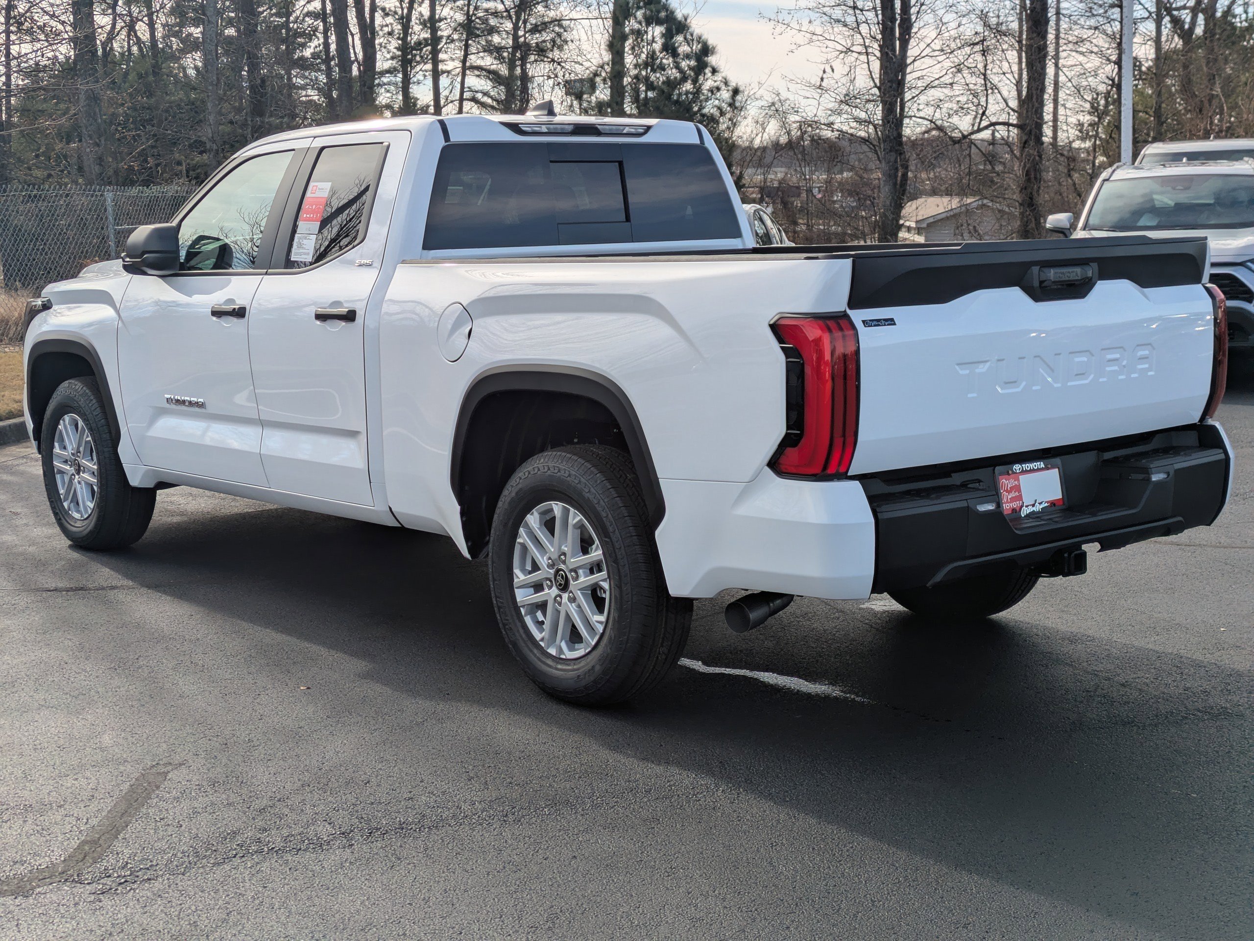New 2026 Ice Cap Toyota SR5 image 6