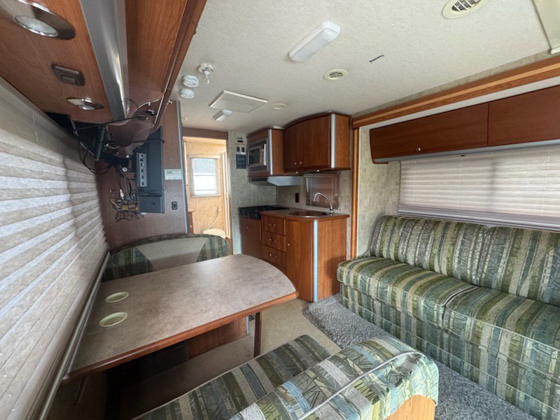 Used 2007 Arctic White Itasca 24DL image 6