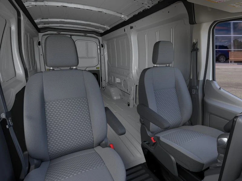 New 2026 Oxford White Ford Base image 2