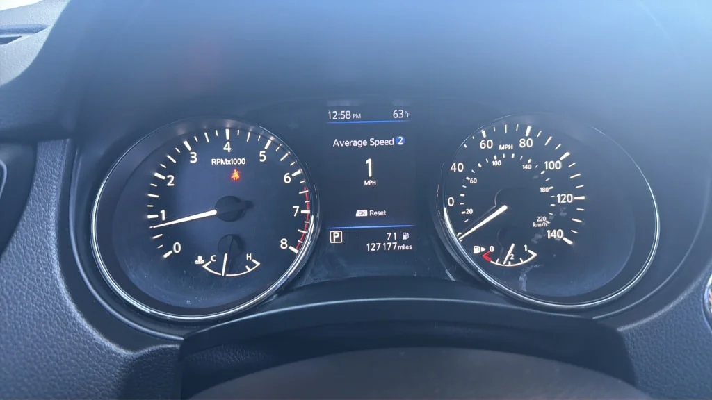 Used 2018 Gun Metallic Nissan SL image 17