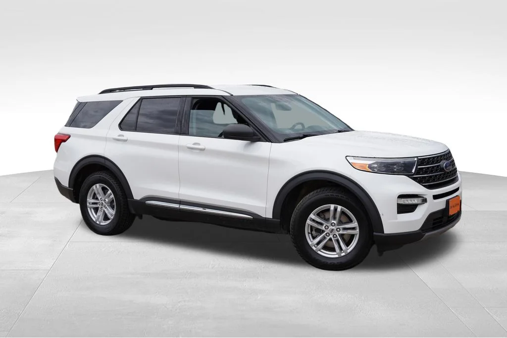 Used 2020 White Ford XLT image 2