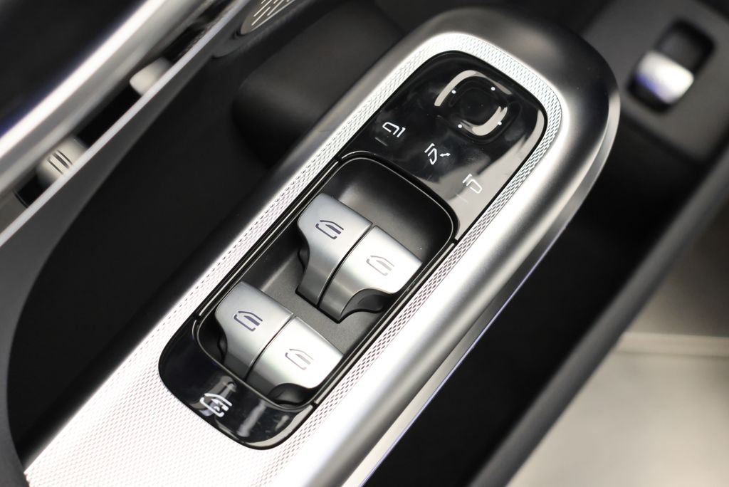 New 2027 Polar White Mercedes-Benz E 450 image 33