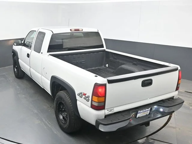 Used 2000  GMC SLE image 30