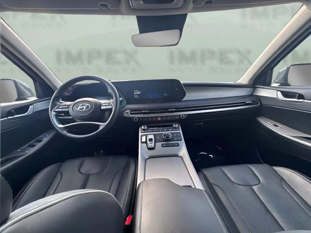 Used 2025 Gray Hyundai SEL image 15