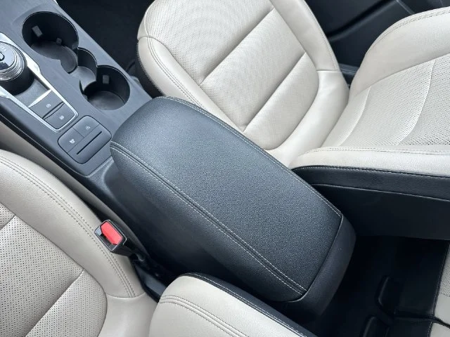 Used 2020 Red Ford SEL image 21