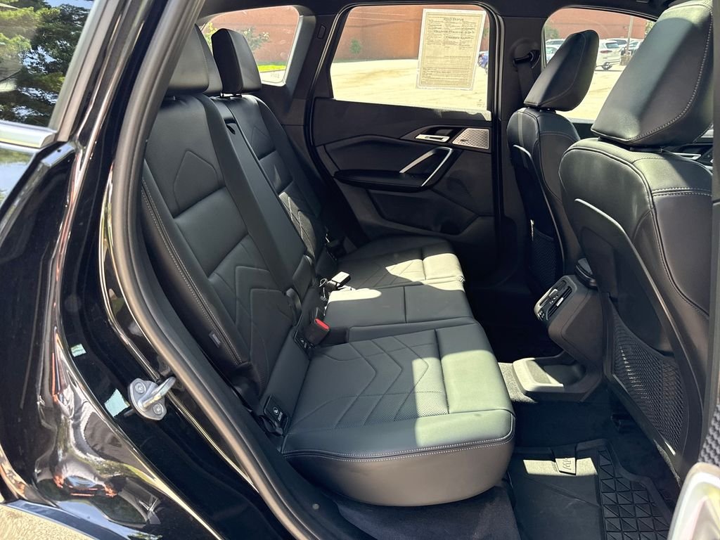 Used 2023 Black BMW xDrive28i image 29