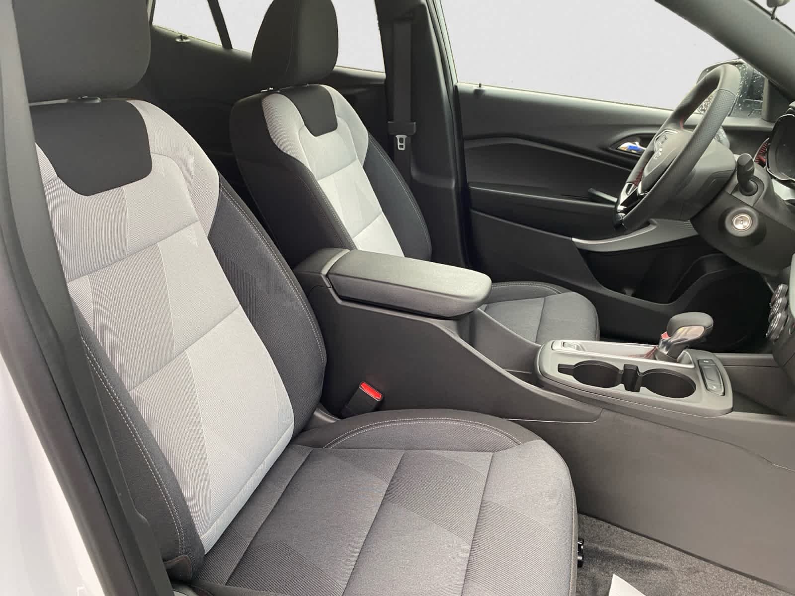 Used 2026 Summit White Chevrolet 1RS image 21