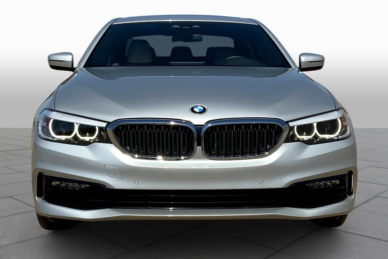 Used 2018 Glacier Silver Metallic BMW 530i image 3
