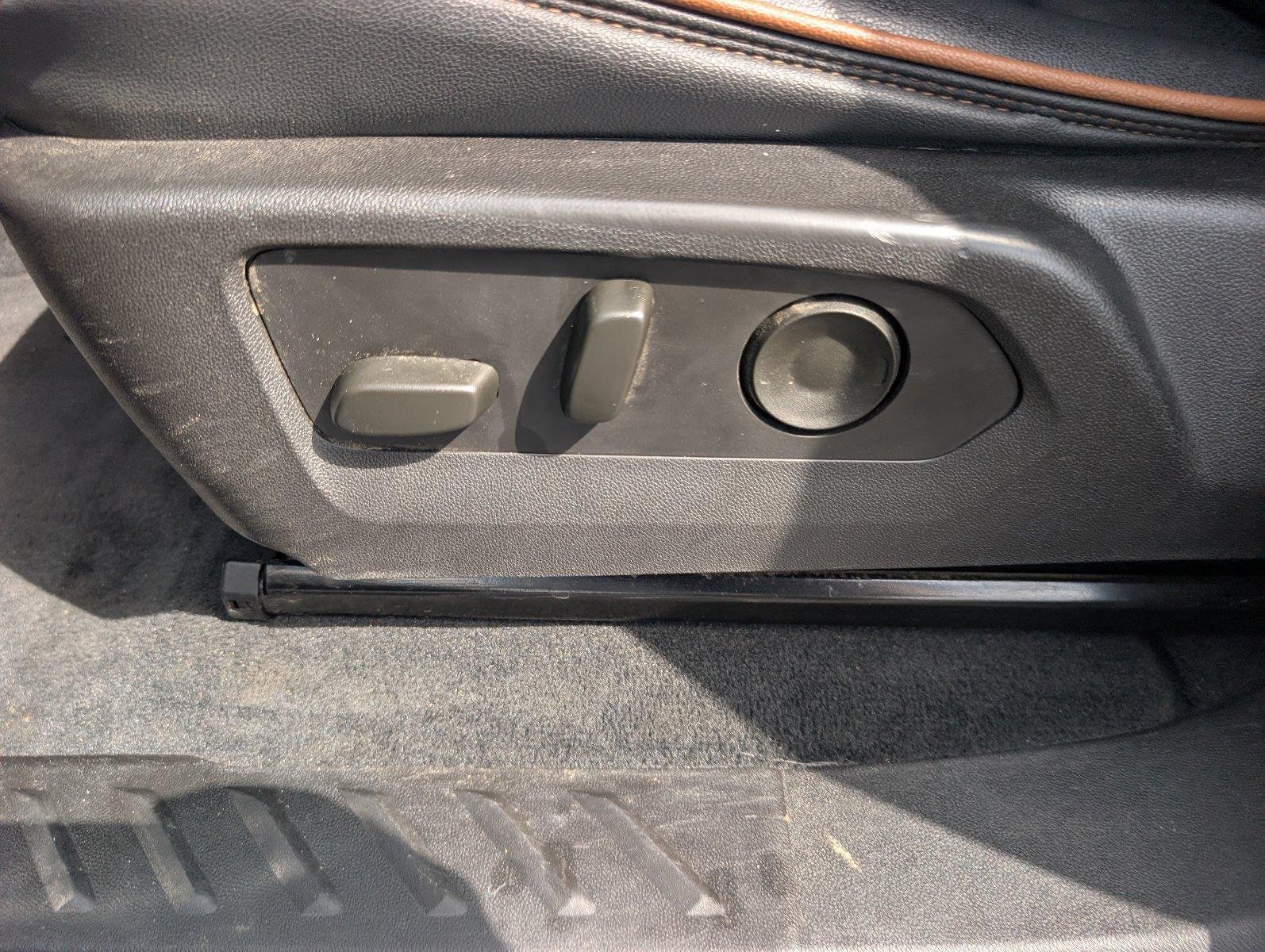 Used 2024 Deep Bronze Metallic GMC AT4 image 16