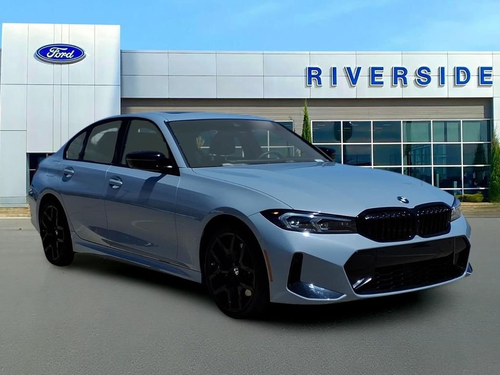 2025 BMW 3 Series 330i xDrive Sedan's photo