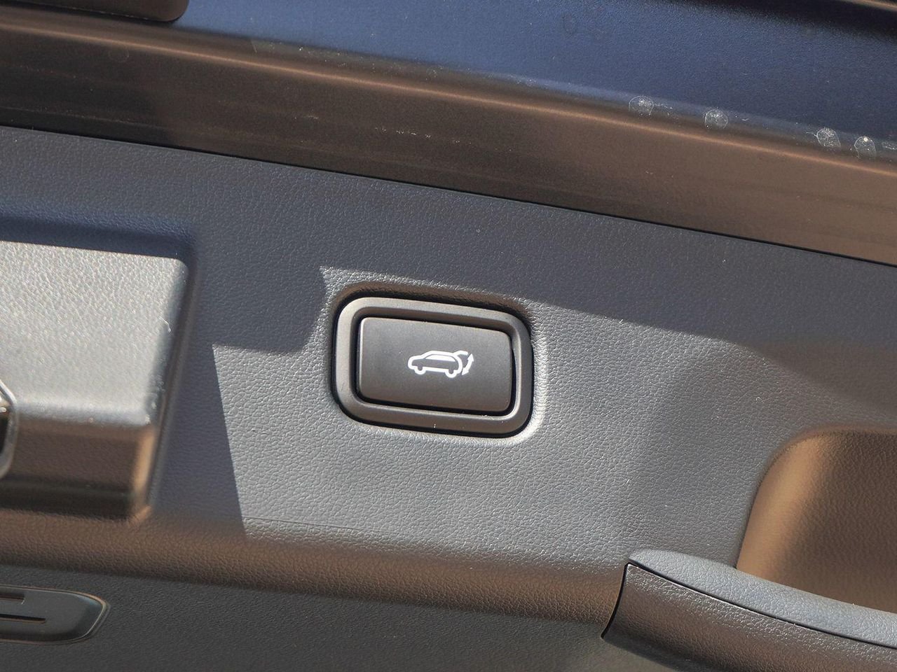 New 2026 Amazon Gray Hyundai SEL AWD image 34