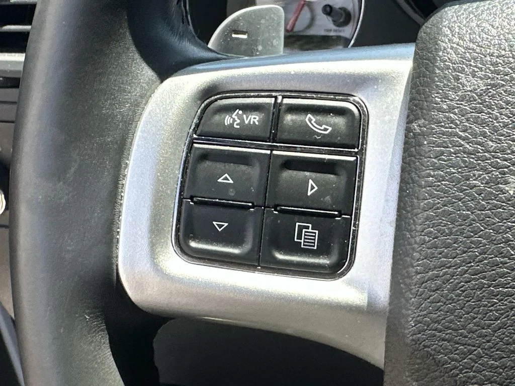 Used 2013 White Dodge R/T image 25