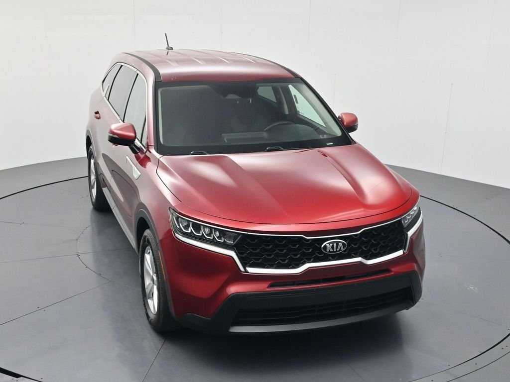 Used 2021 Passion Red Tintcoat Kia LX image 37