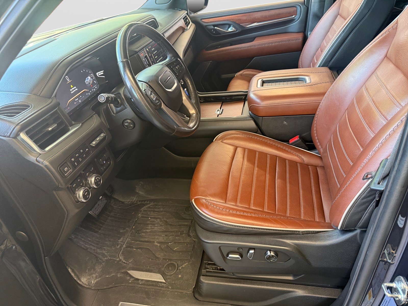 2023 GMC Yukon Denali Ultimate - Photo 11