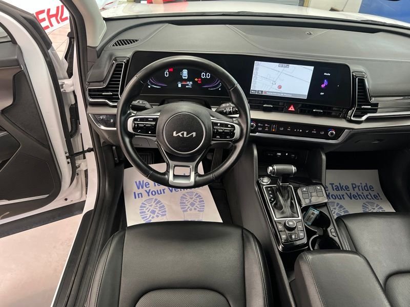 Used 2024 White Kia EX image 25
