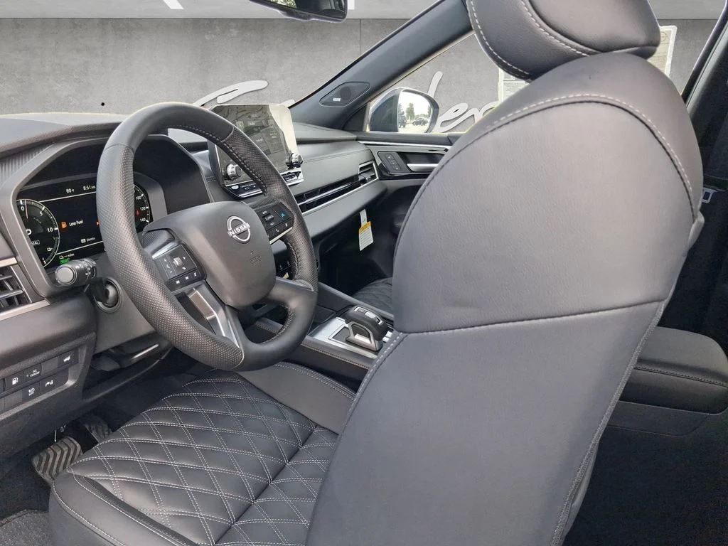 New 2026 Black Nissan Platinum image 20