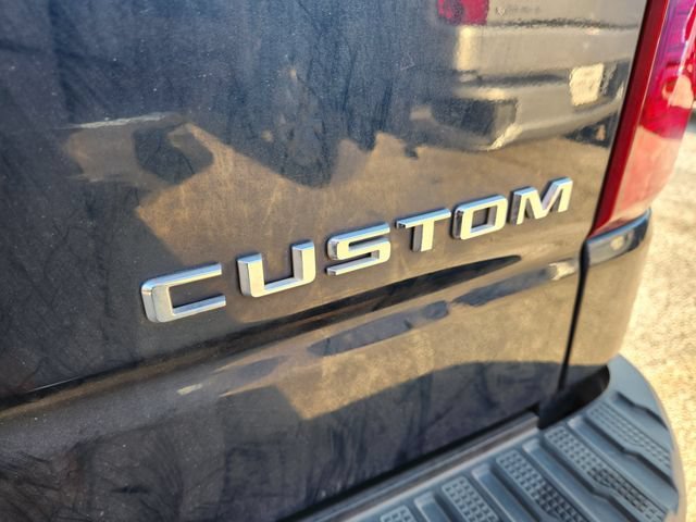 Used 2022 NORTHSKY BLUE METALLIC Chevrolet Custom image 9