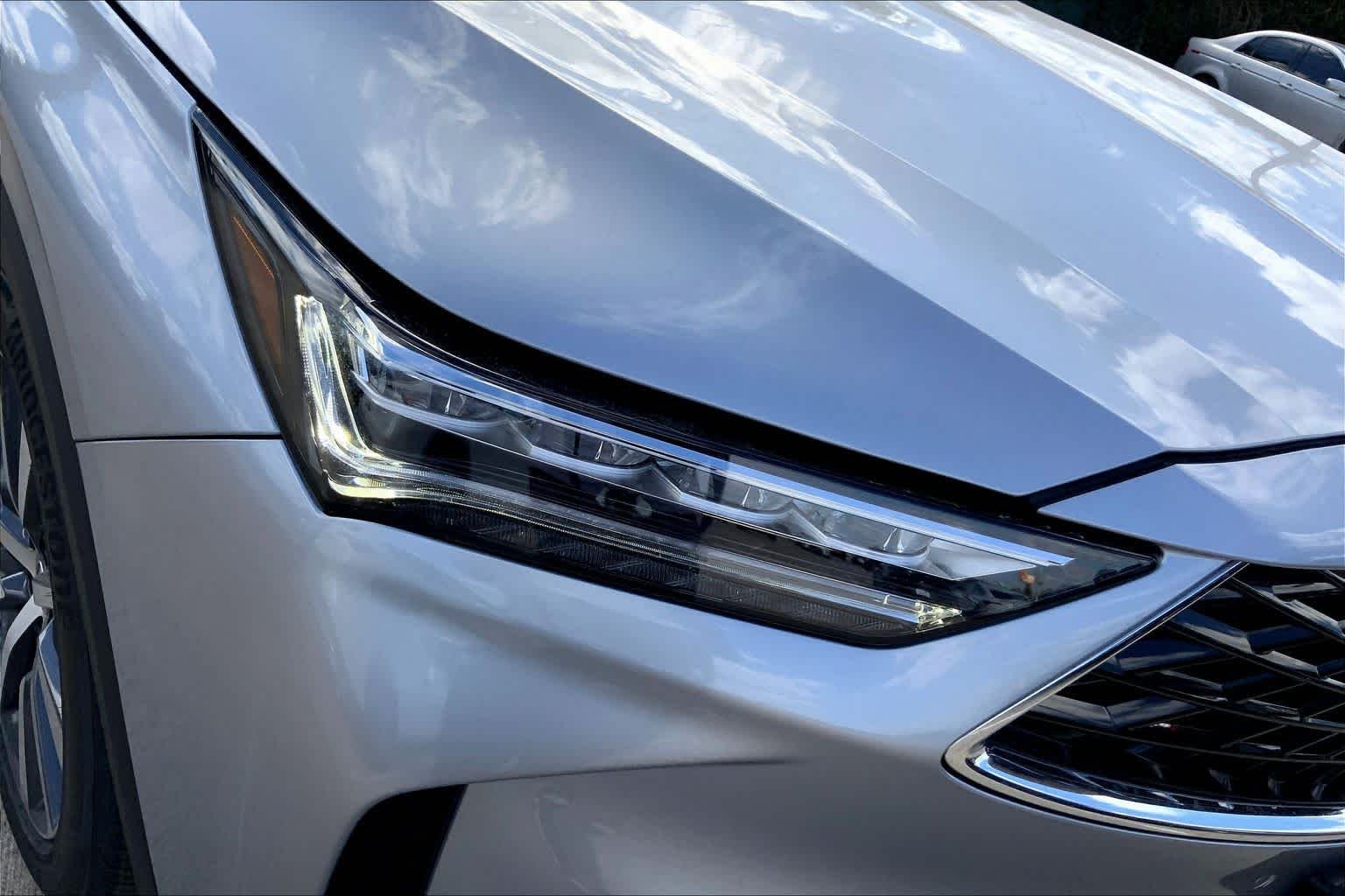 New 2026 Solar Silver Metallic Acura w/Technology Package image 13