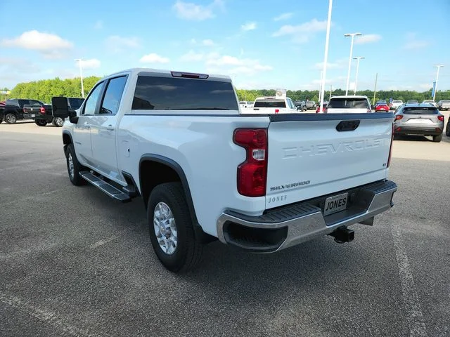 Used 2024 White Chevrolet LT image 7