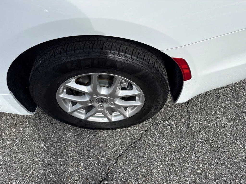 Used 2024 Bright White Clearcoat Chrysler Touring L FWD image 8
