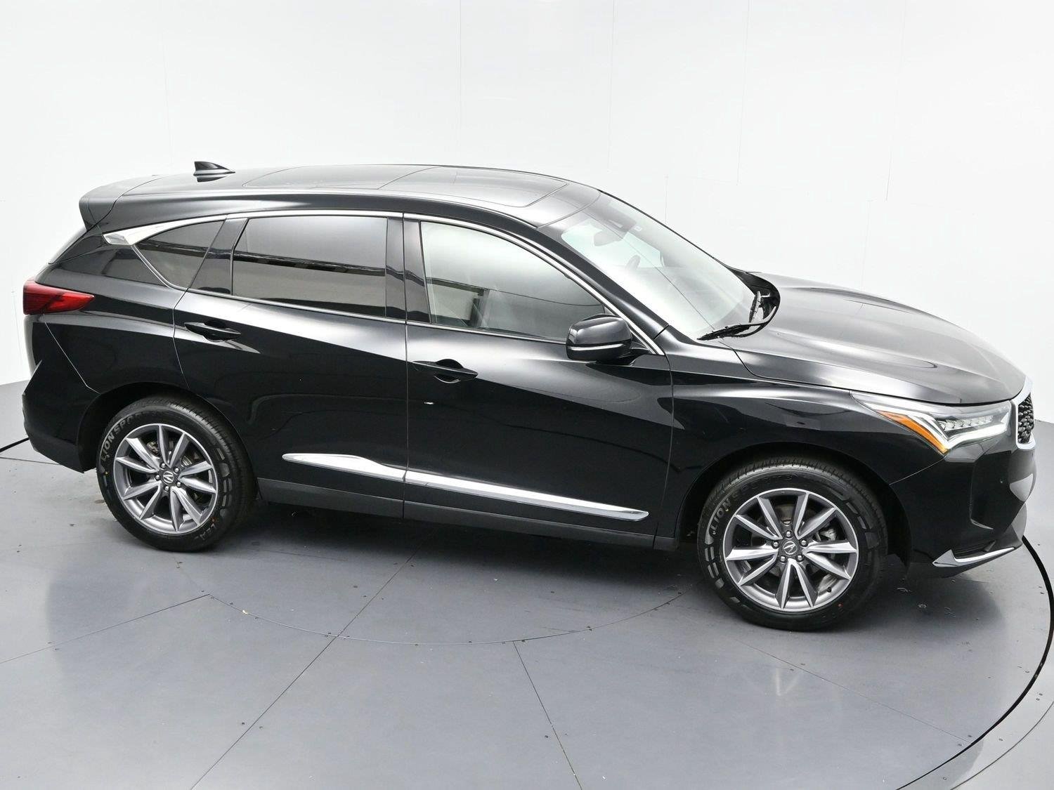 Used 2023 Majestic Black Pearl Acura SH-AWD w/Tech image 36