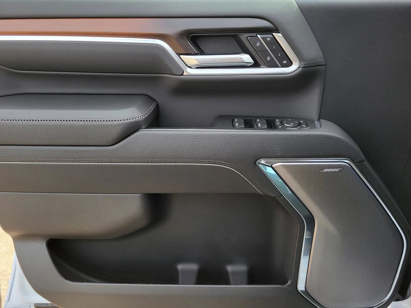 2026 GMC Sierra 2500HD Denali - Photo 6