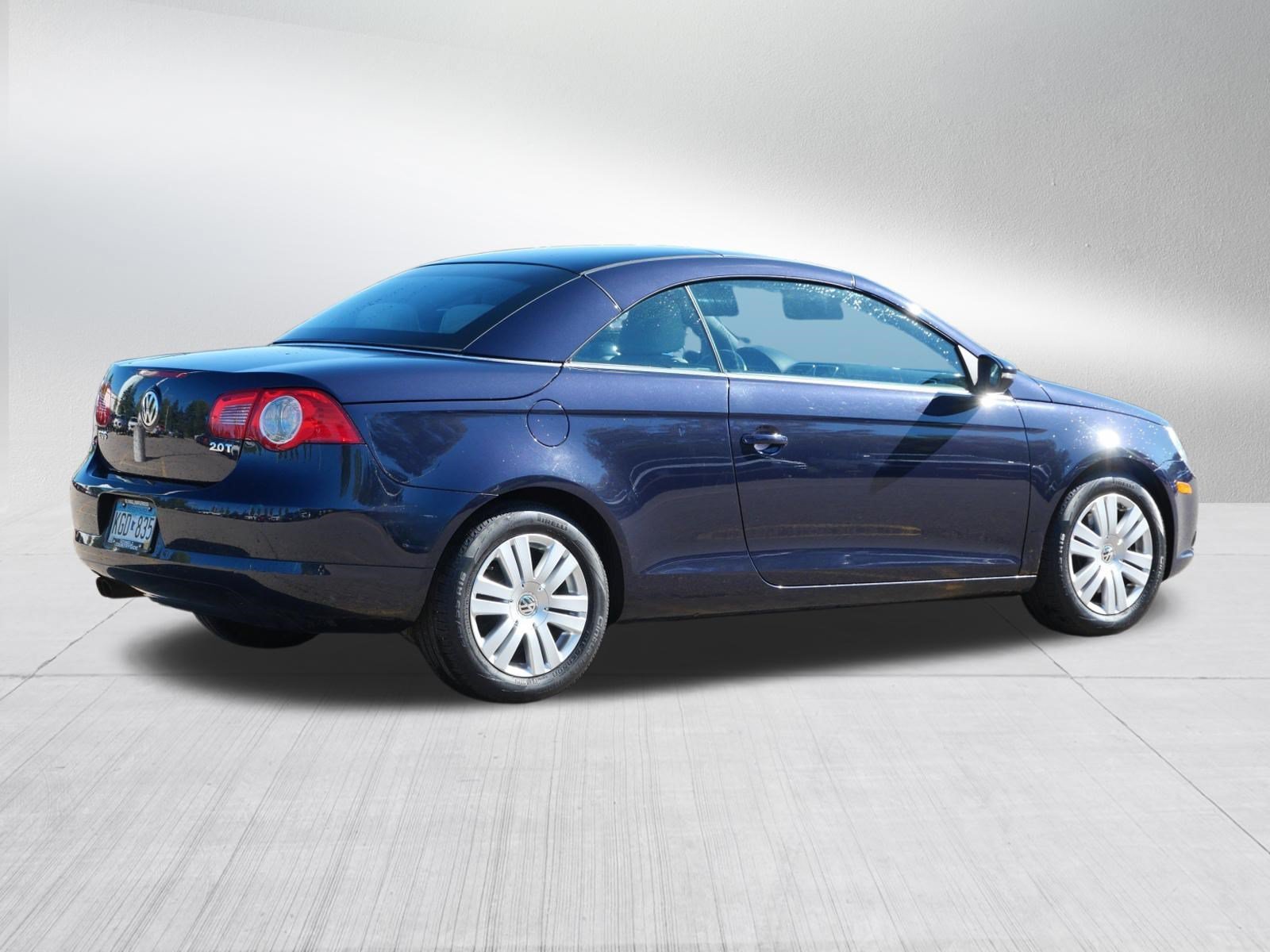 Used 2010 Eismeer Blue Metallic Volkswagen Komfort image 5