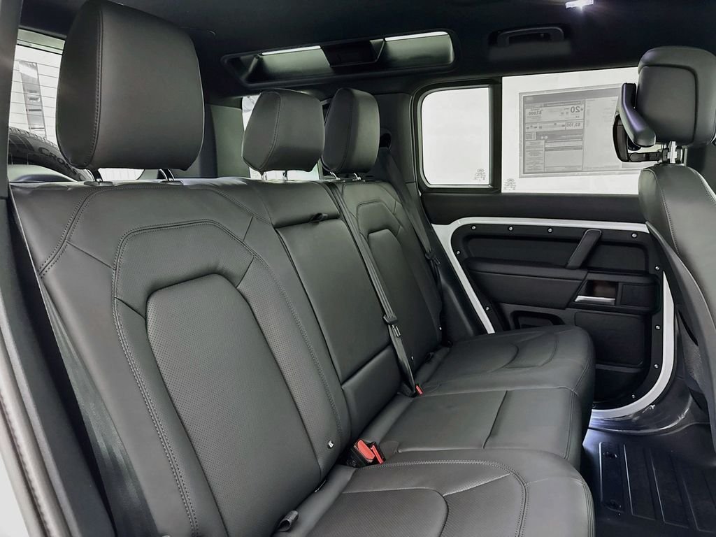 New 2026 Fuji White Land Rover X-Dynamic SE image 29