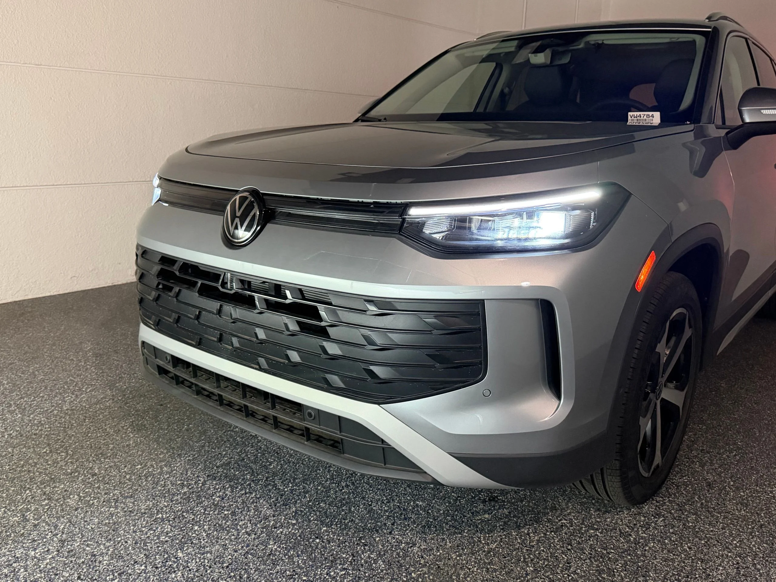 New 2026 Silver Volkswagen 2.0T SE image 47