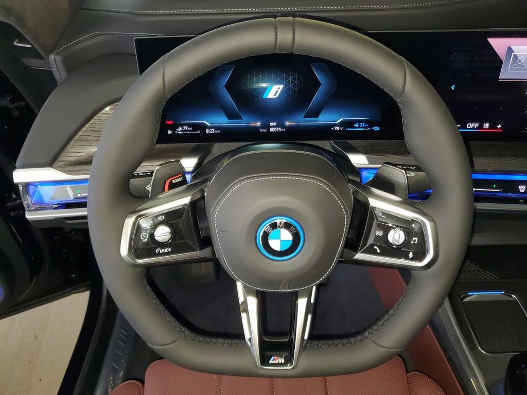 New 2026 Black Sapphire Metallic BMW 750e xDrive image 18