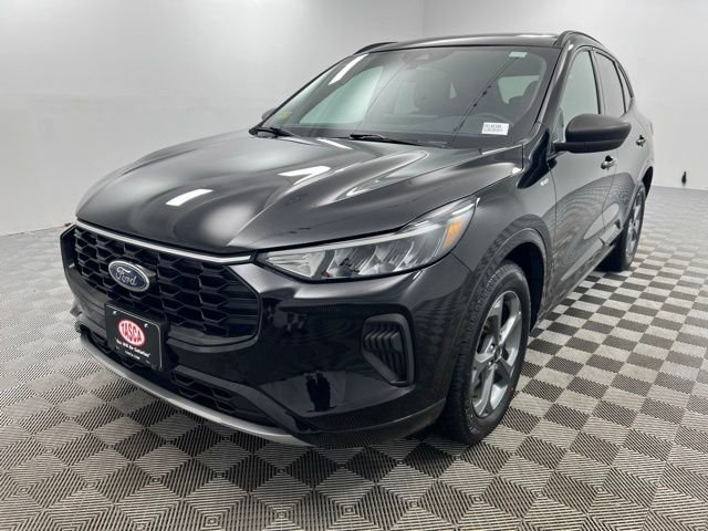 Used 2023 Black Ford ST-Line image 2