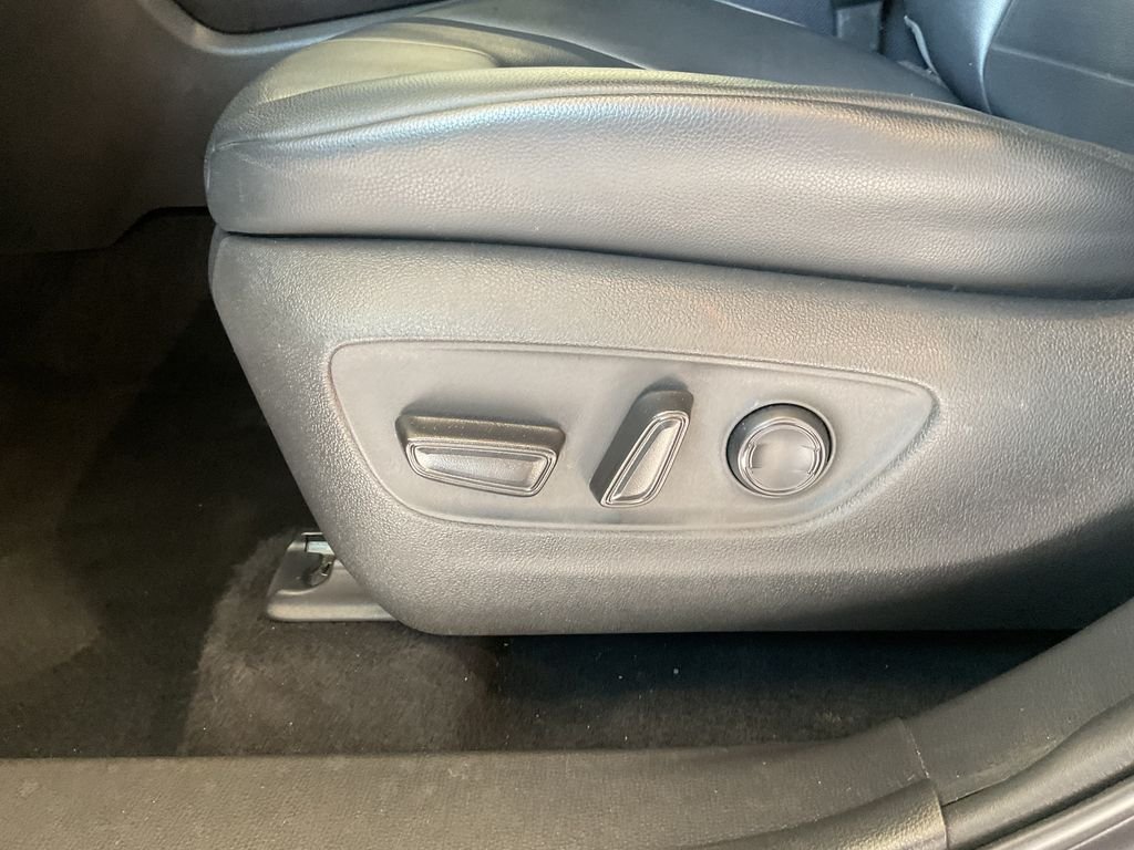 Used 2022 Gray Toyota XLE image 16