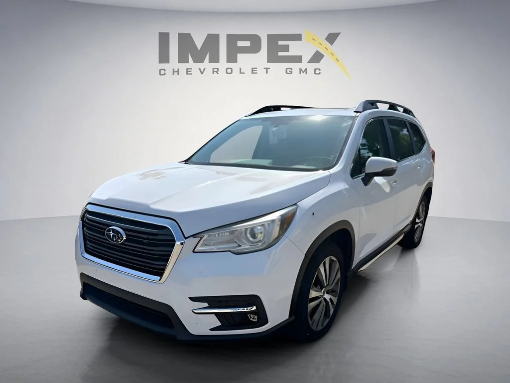 Used 2021  Subaru Limited image 1