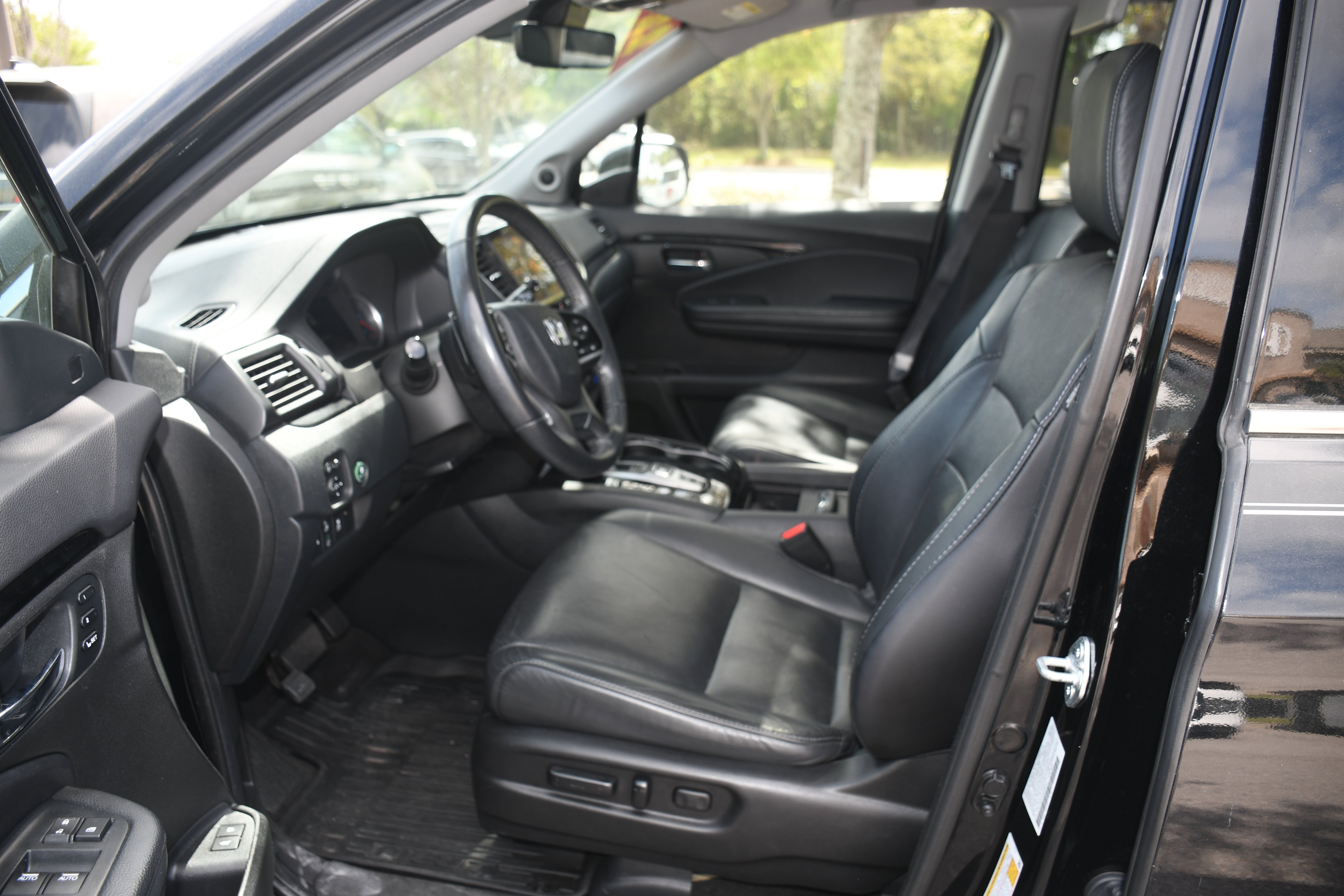 2022 Honda Pilot Elite - Photo 8
