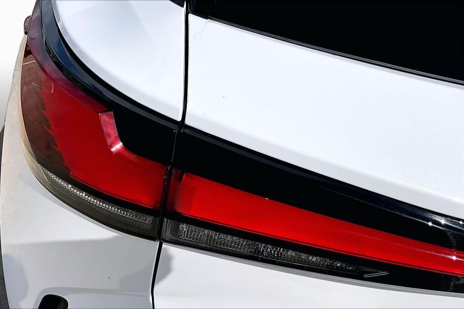 Used 2024 Ultra White Lexus F SPORT Handling image 29