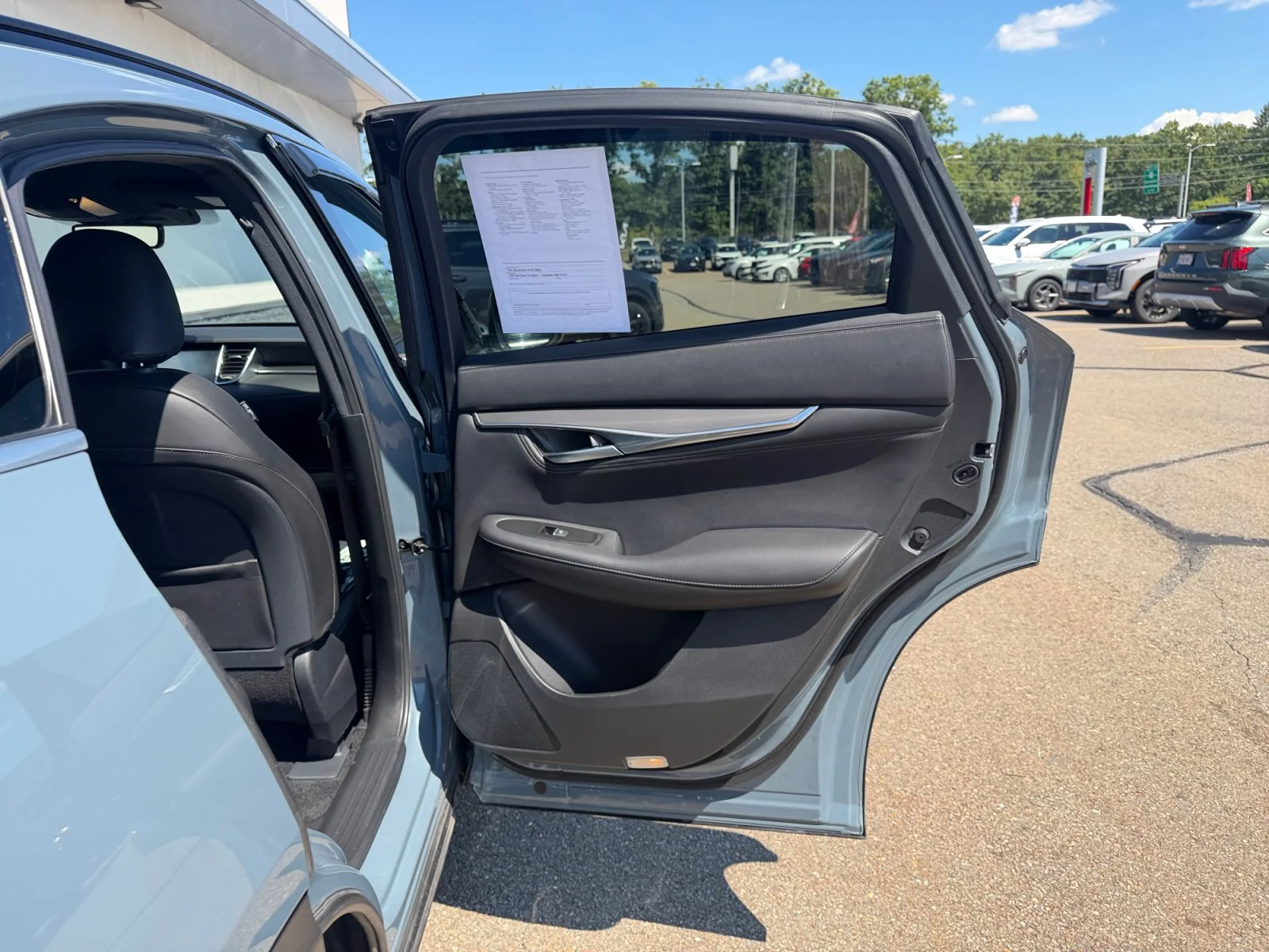 Used 2025 Slate Gray INFINITI LUXE image 36